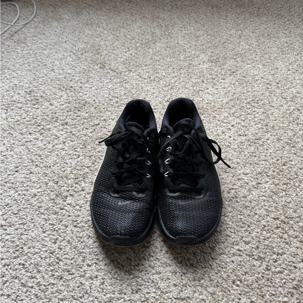 Black Nike Trainers
